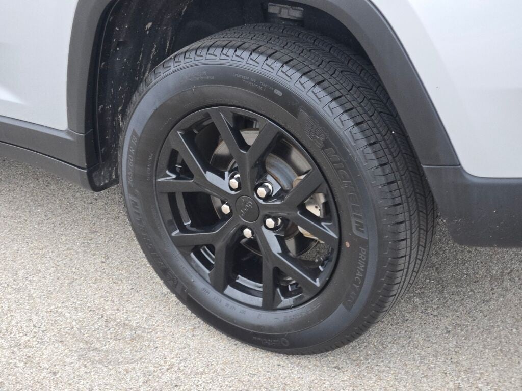 2024 JEEP GRAND CHEROKEE - Image 17