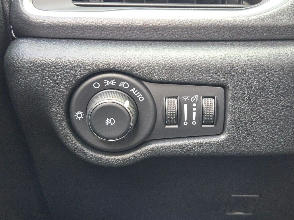 2026 Chrysler Pacifica Limited - Photo 27