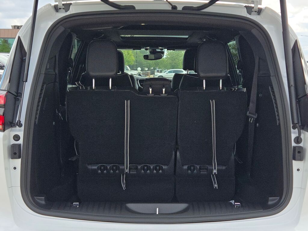 2026 Chrysler Pacifica Limited - Photo 16