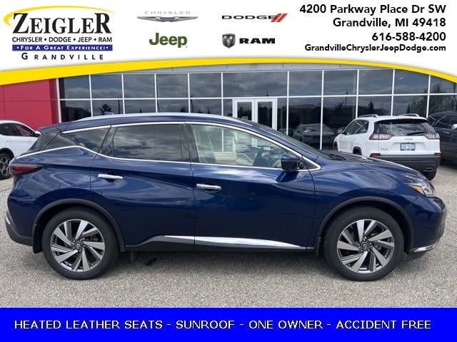 2019 Nissan Murano SL's photo