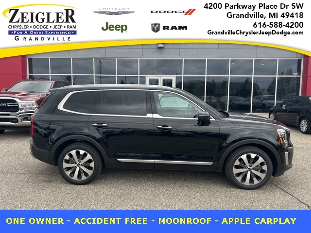 2021 Kia Telluride S's photo