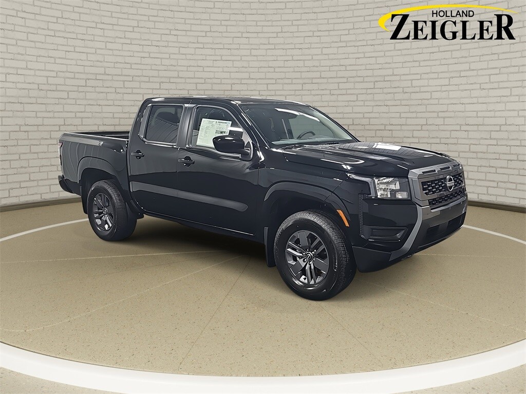 2025 Nissan Frontier SV photo 3