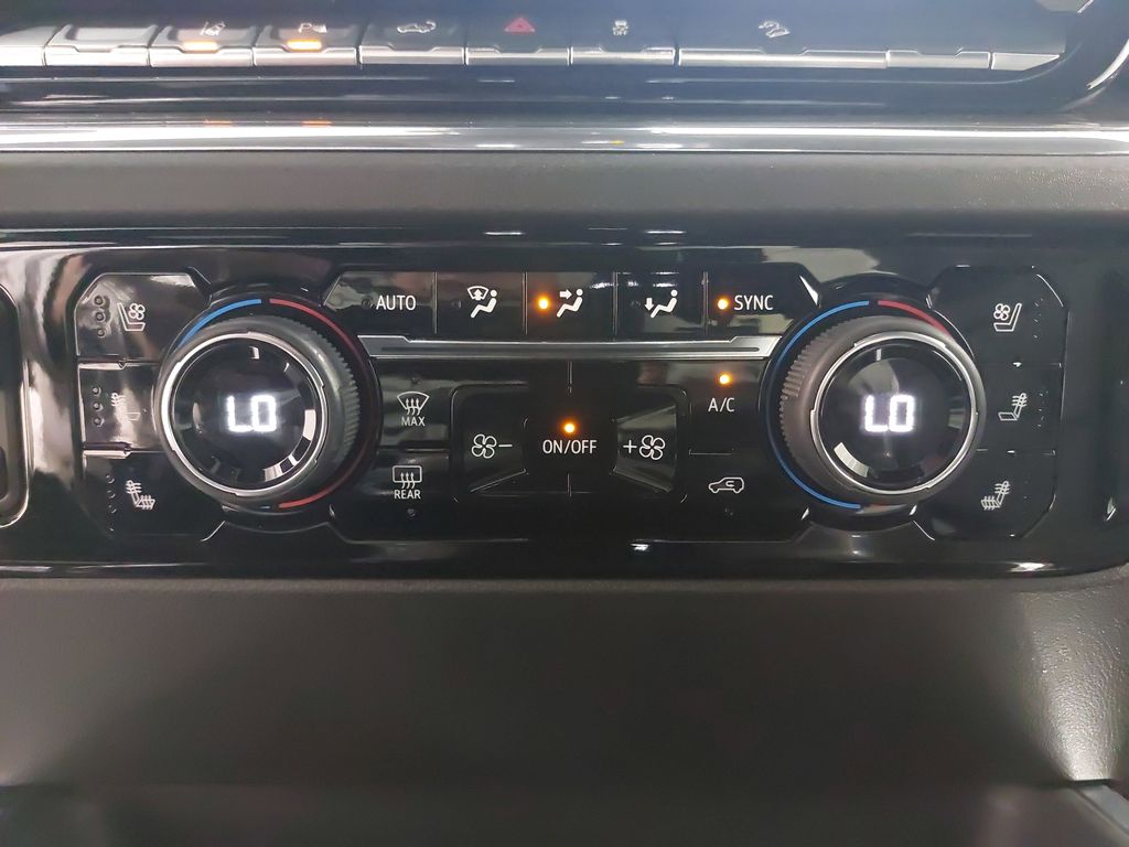 2024 CHEVROLET SILVERADO HD - Image 20