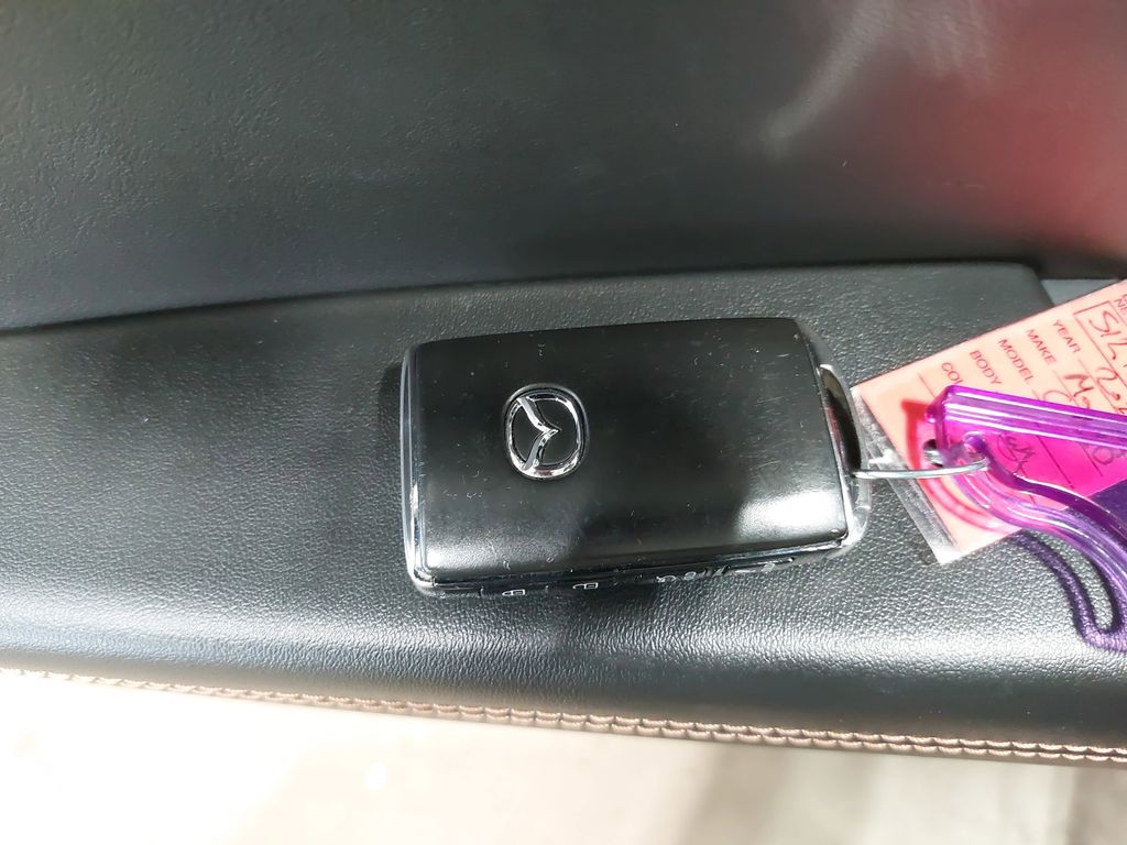 2025 MAZDA CX-90 - Image 38