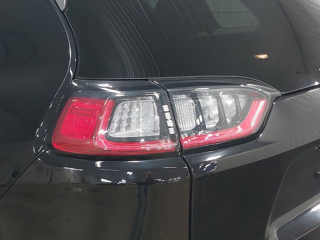 2022 JEEP CHEROKEE - Image 33