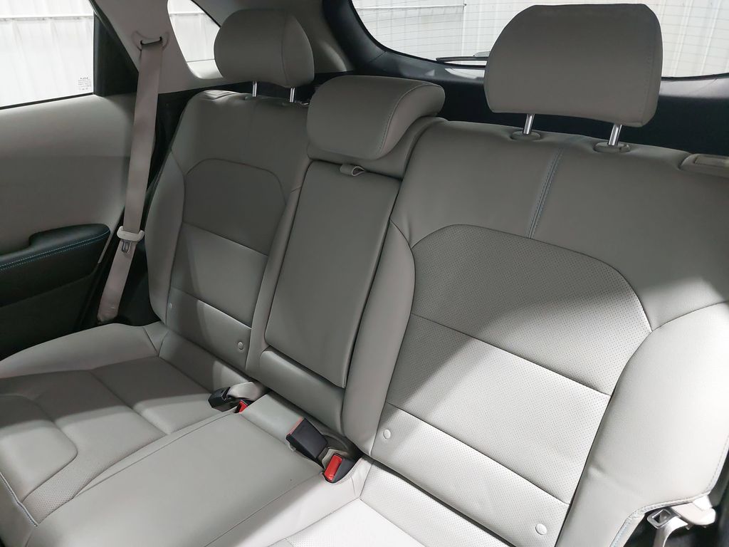 2022 KIA NIRO - Image 13