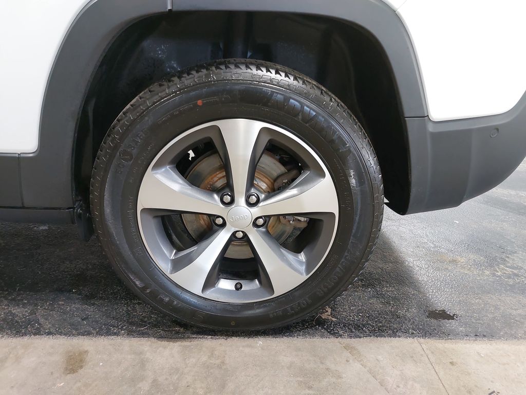 2021 JEEP CHEROKEE - Image 32