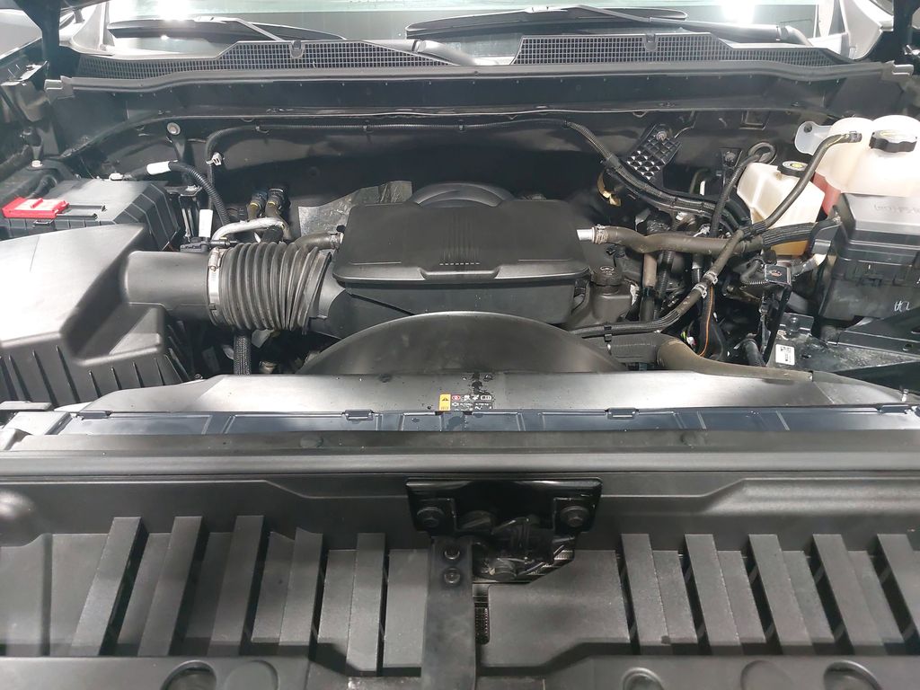 2024 CHEVROLET SILVERADO HD - Image 32