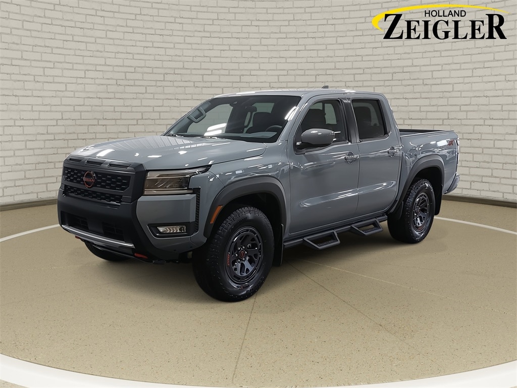 2025 Nissan Frontier Truck Crew Cab 