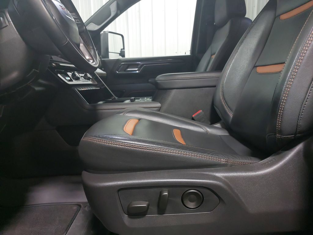 2024 GMC SIERRA HD - Image 31