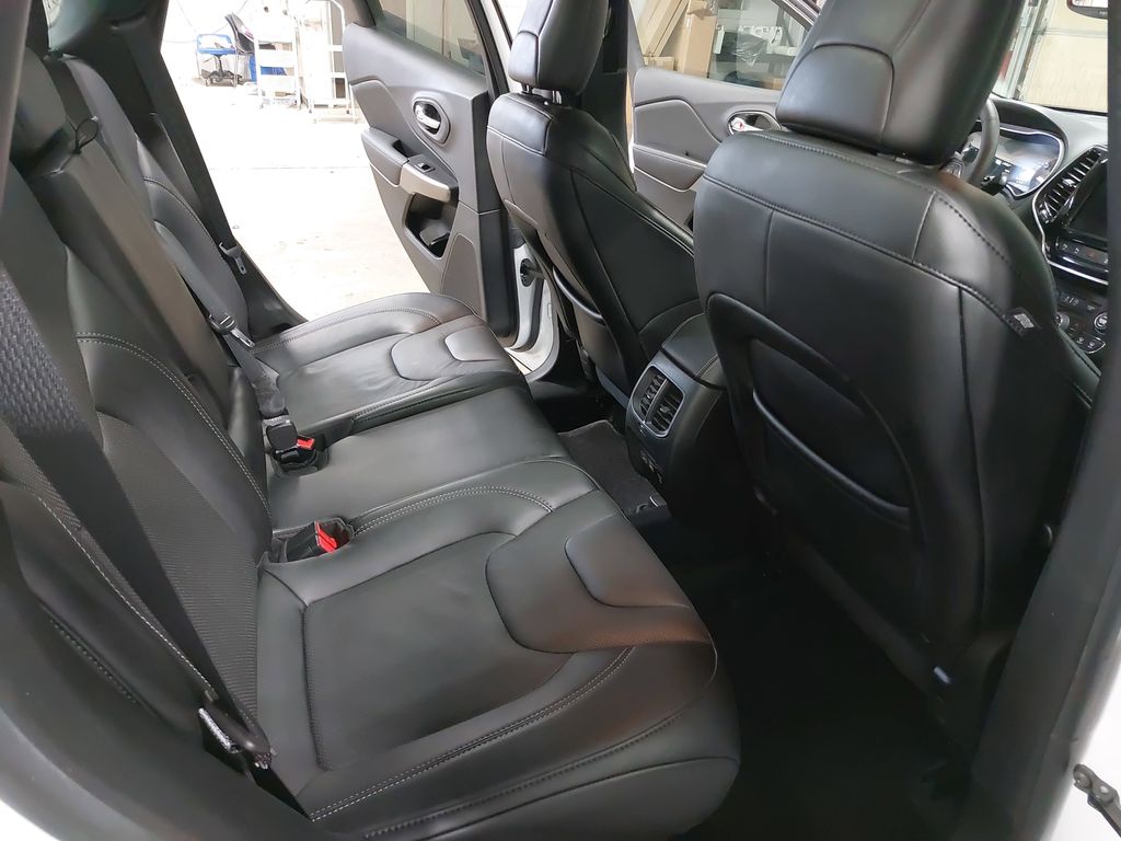 2021 JEEP CHEROKEE - Image 11