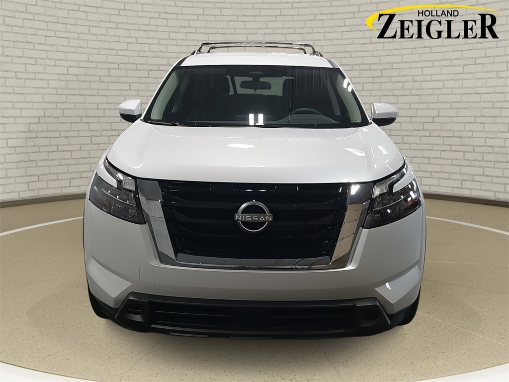 New 2025 Nissan Pathfinder SV SUV