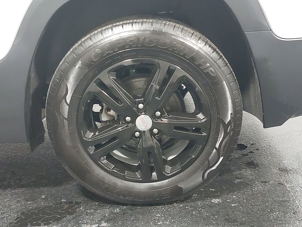 2022 GMC TERRAIN - Image 33