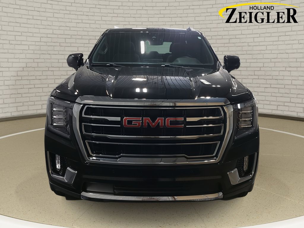 2023 GMC YUKON - Image 2