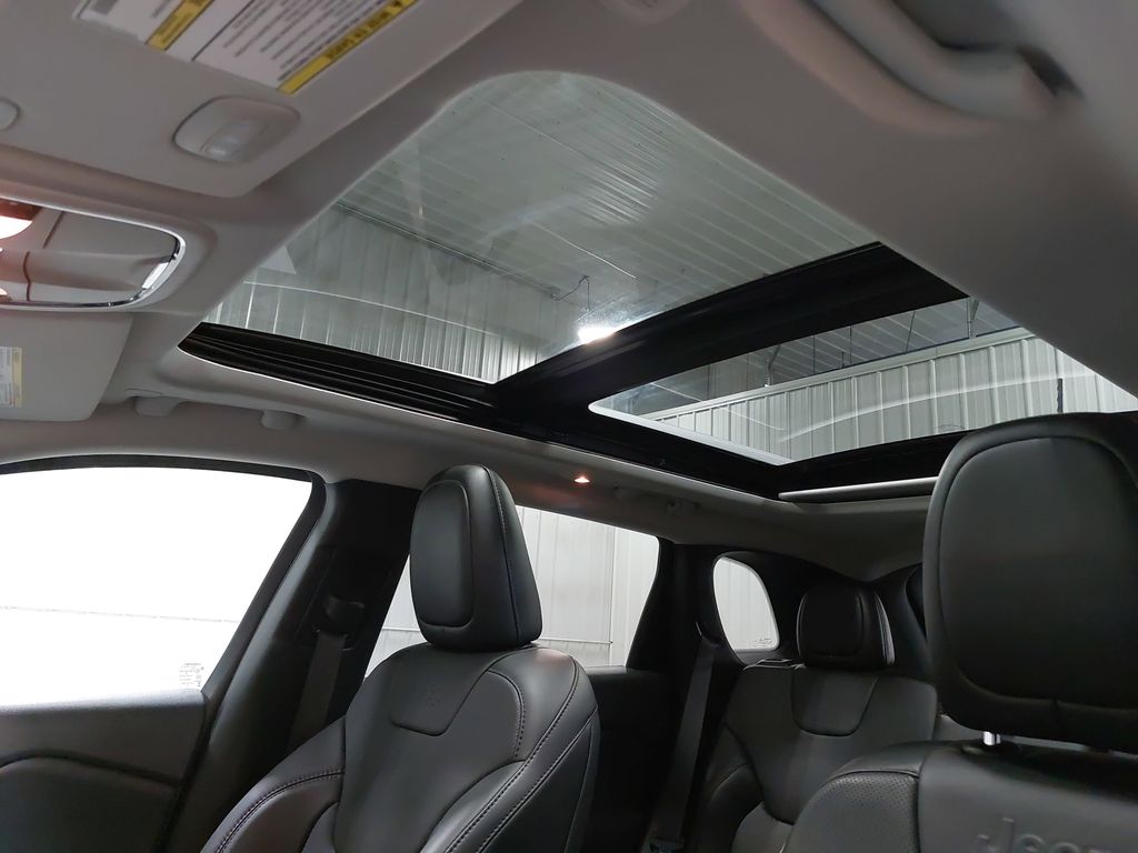 2021 JEEP CHEROKEE - Image 28