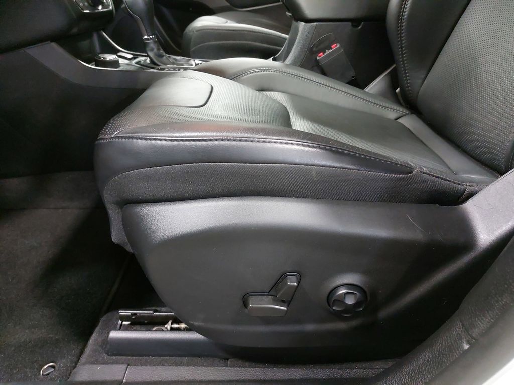 2021 JEEP CHEROKEE - Image 27