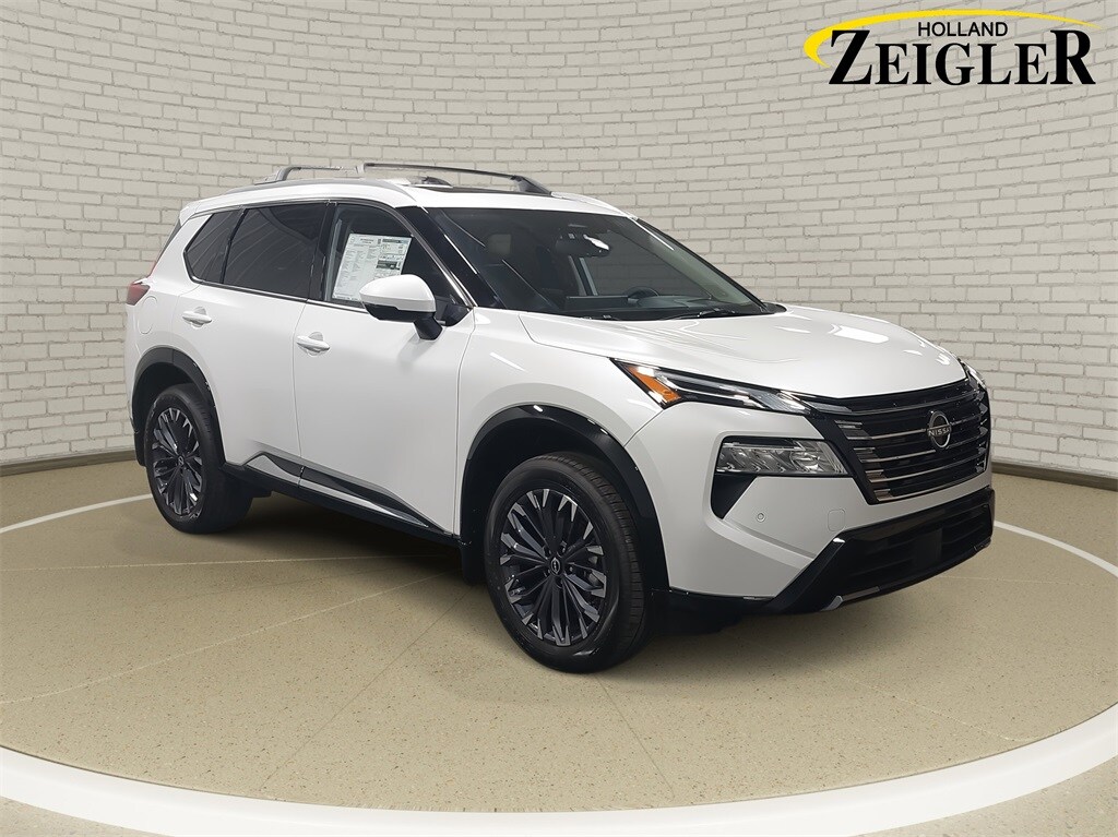 2026 Nissan Rogue Platinum photo 2