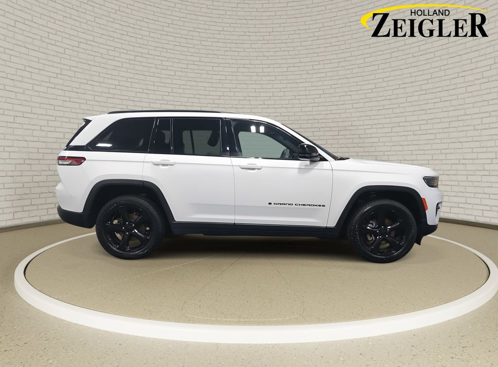 2023 JEEP GRAND CHEROKEE - Image 4