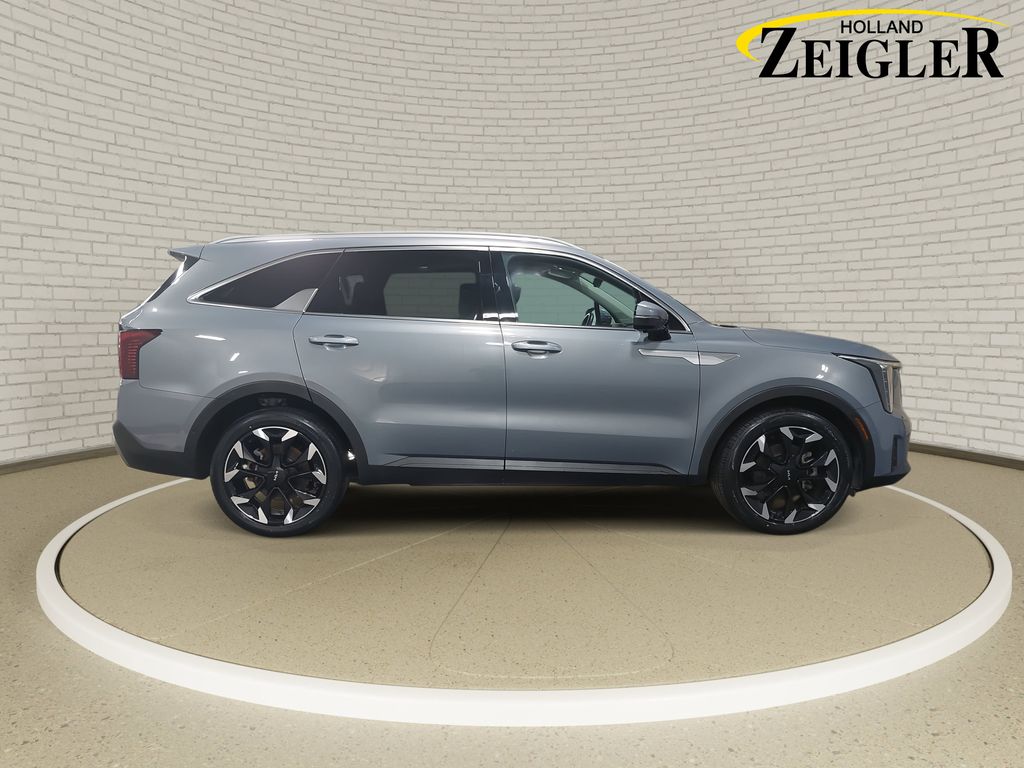 2024 KIA SORENTO - Image 4
