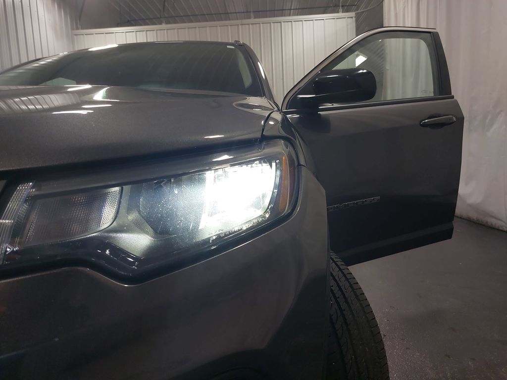 2022 JEEP COMPASS - Image 31