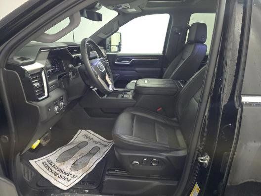 2025 GMC SIERRA HD - Image 2