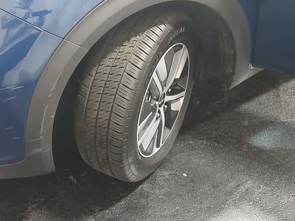 2022 KIA NIRO - Image 34