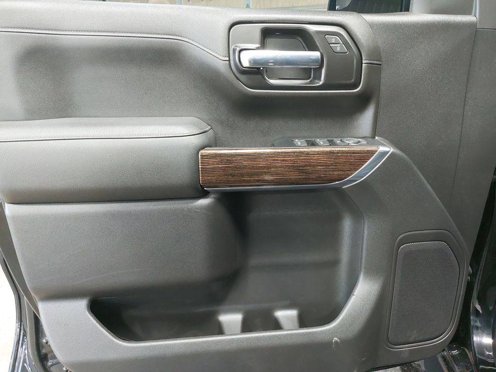 2021 GMC SIERRA - Image 25