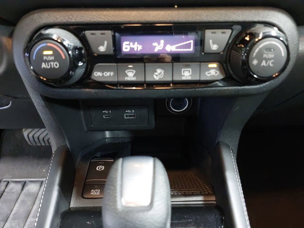 2023 NISSAN KICKS - Image 22