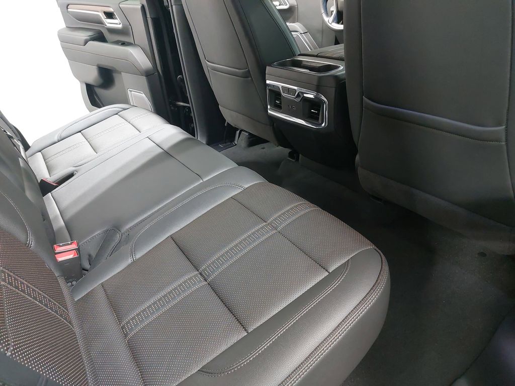 2024 CHEVROLET SILVERADO HD - Image 11