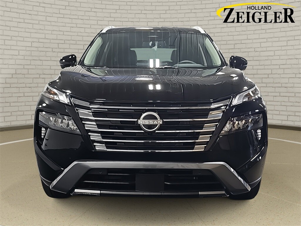 2025 Nissan Rogue SL photo 2