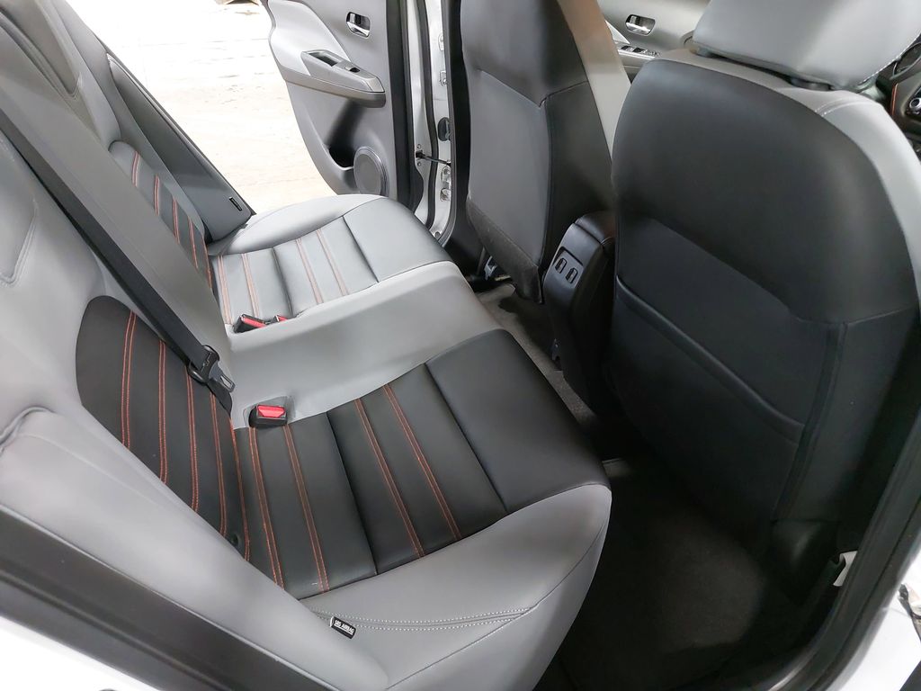 2023 NISSAN KICKS - Image 11