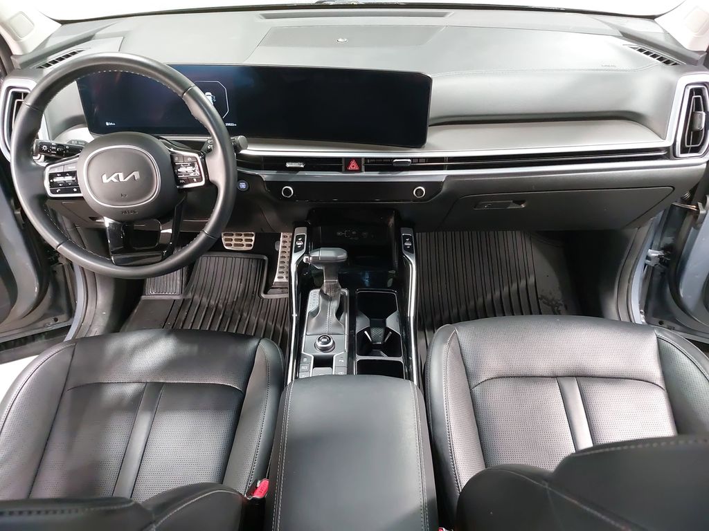 2024 KIA SORENTO - Image 9