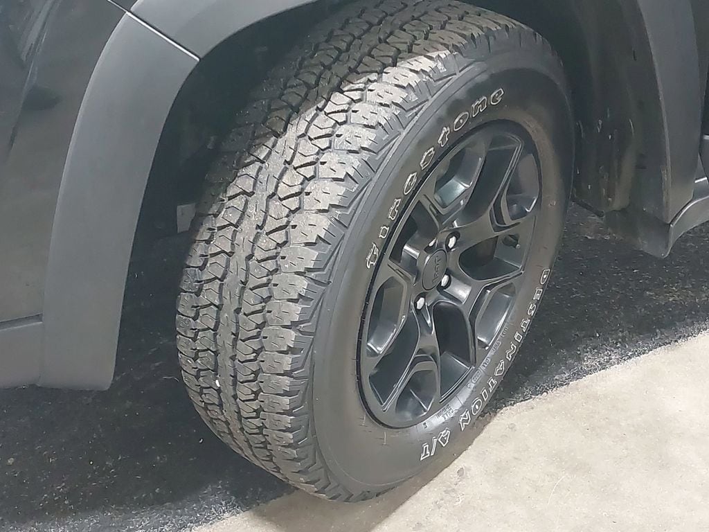 2022 JEEP CHEROKEE - Image 31