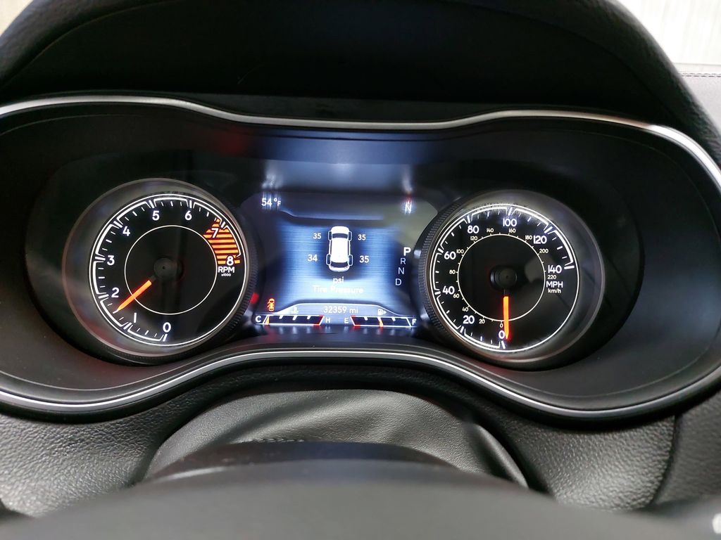 2021 JEEP CHEROKEE - Image 19