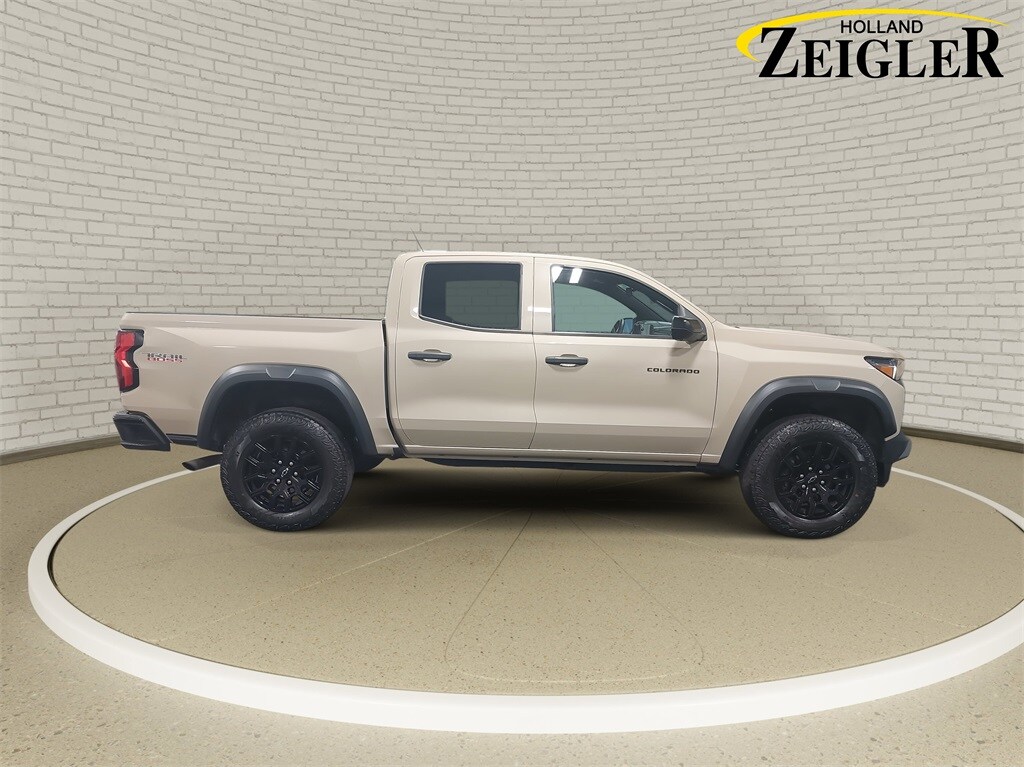 2023 Chevrolet Colorado Trail Boss photo 4