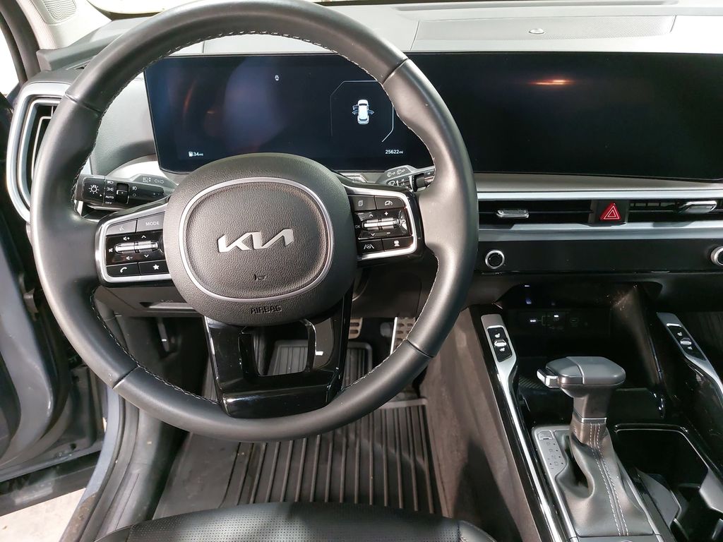 2024 KIA SORENTO - Image 17