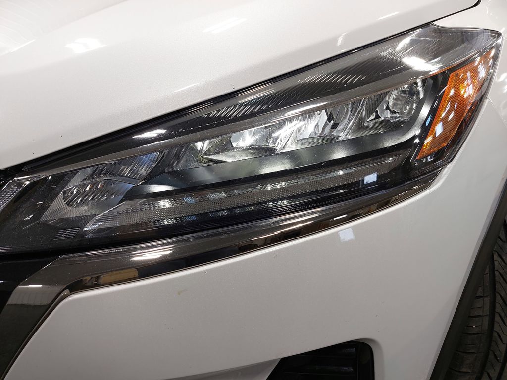 2023 NISSAN KICKS - Image 29