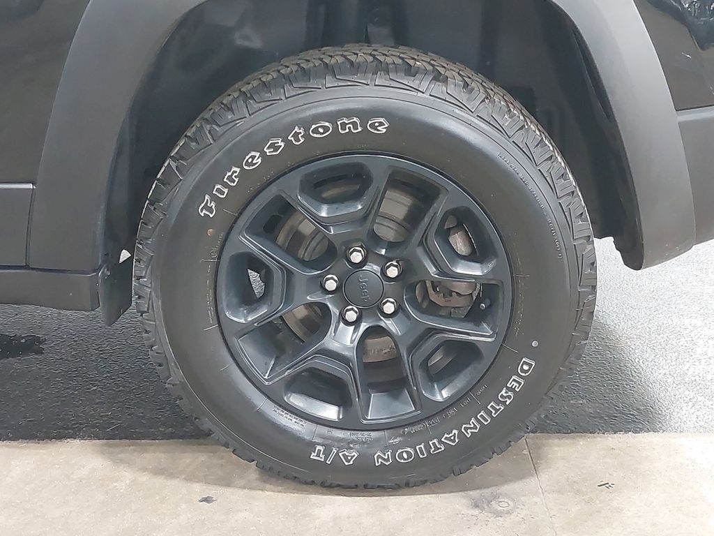 2022 JEEP CHEROKEE - Image 32