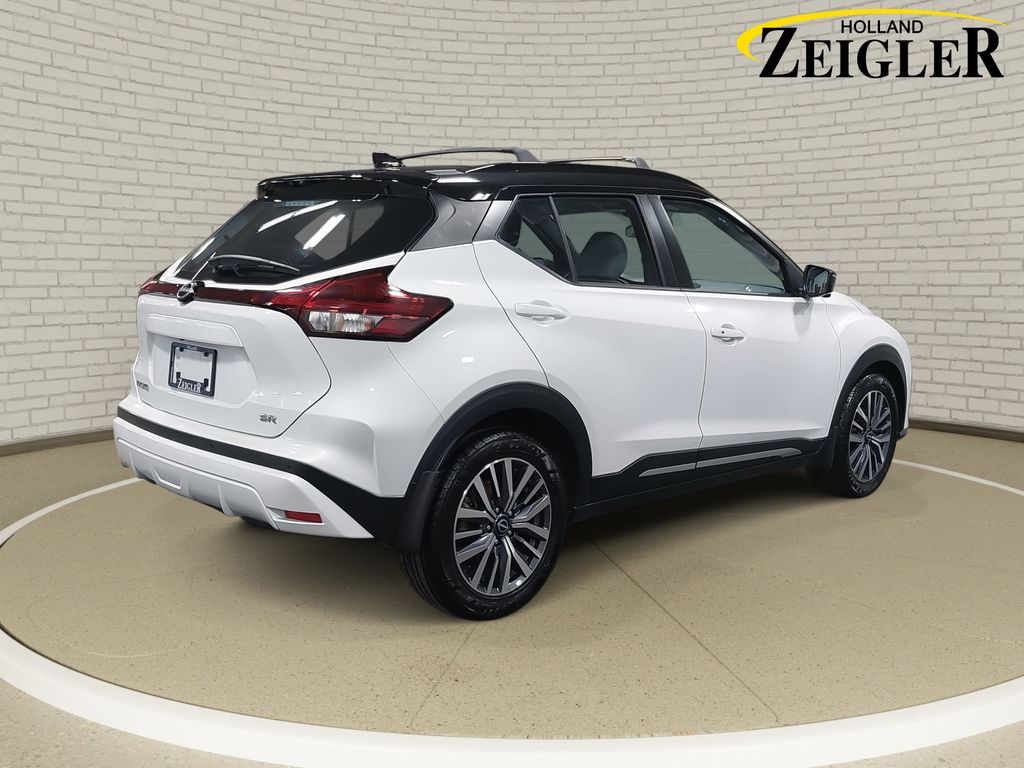 2023 NISSAN KICKS - Image 5