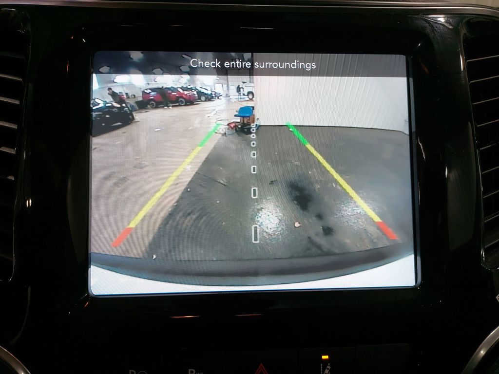 2021 JEEP CHEROKEE - Image 22