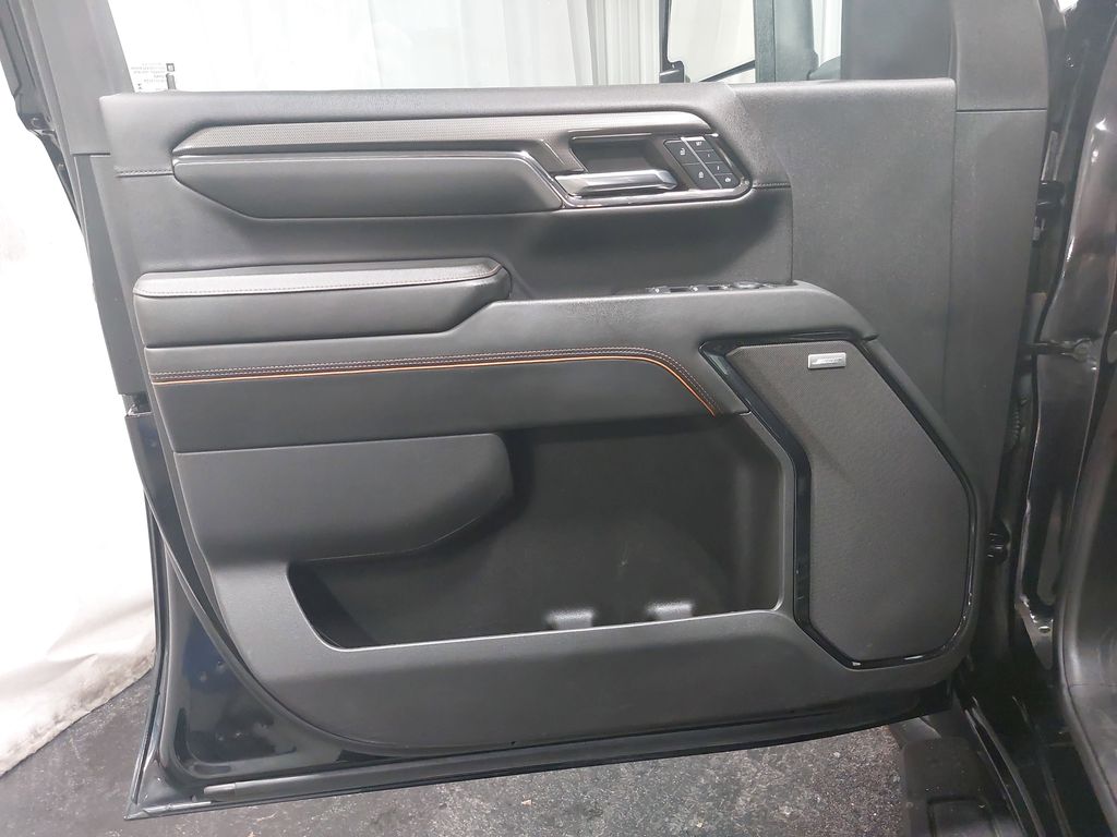 2024 GMC SIERRA HD - Image 28