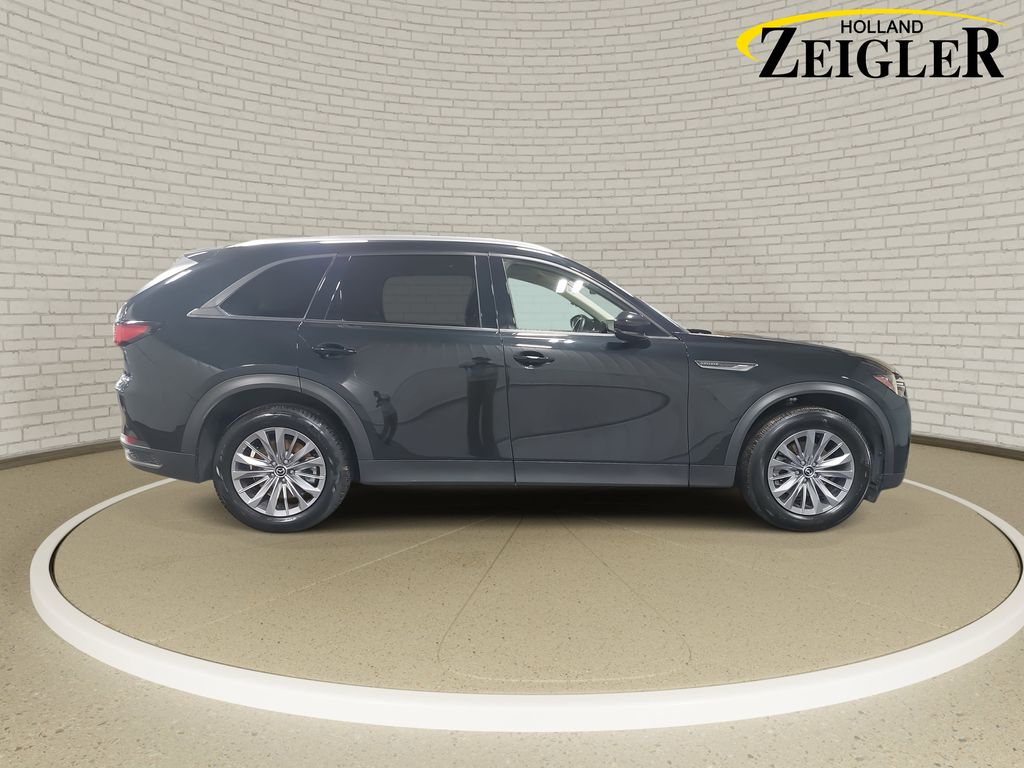 2025 MAZDA CX-90 - Image 4