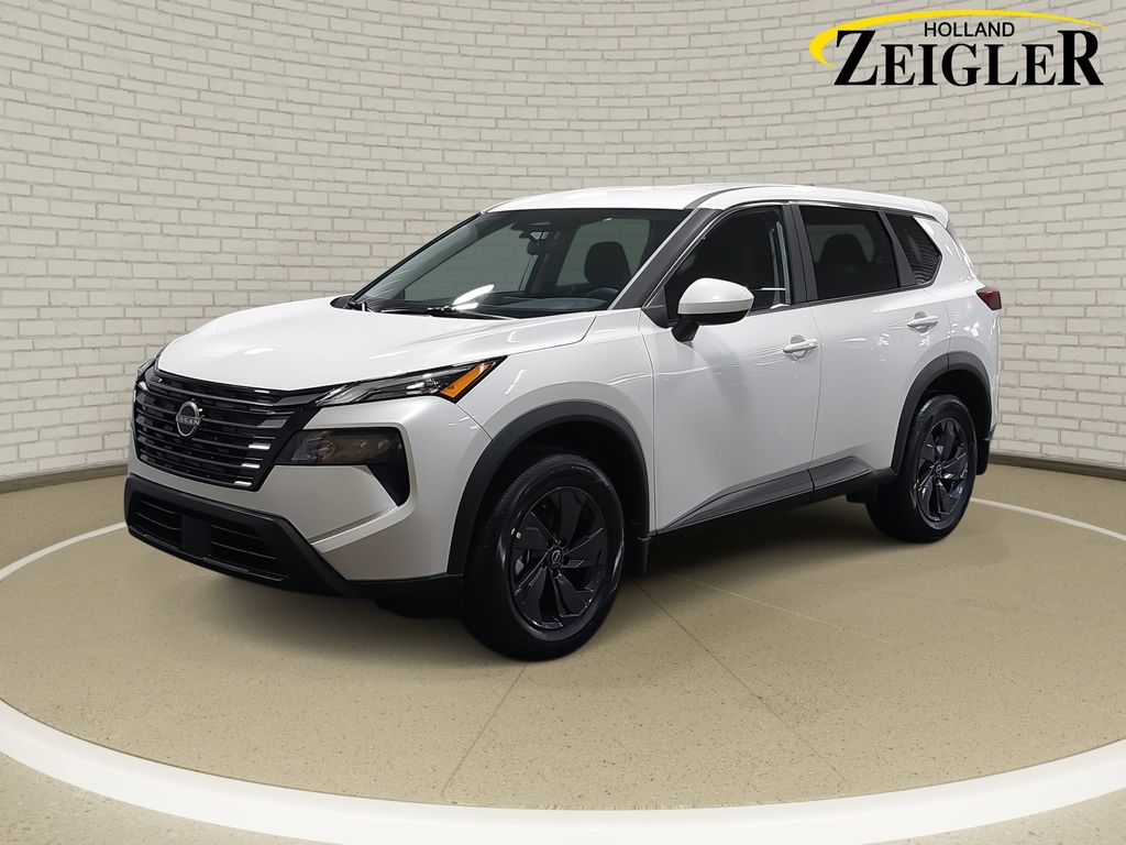 2026 Nissan Rogue SV's photo