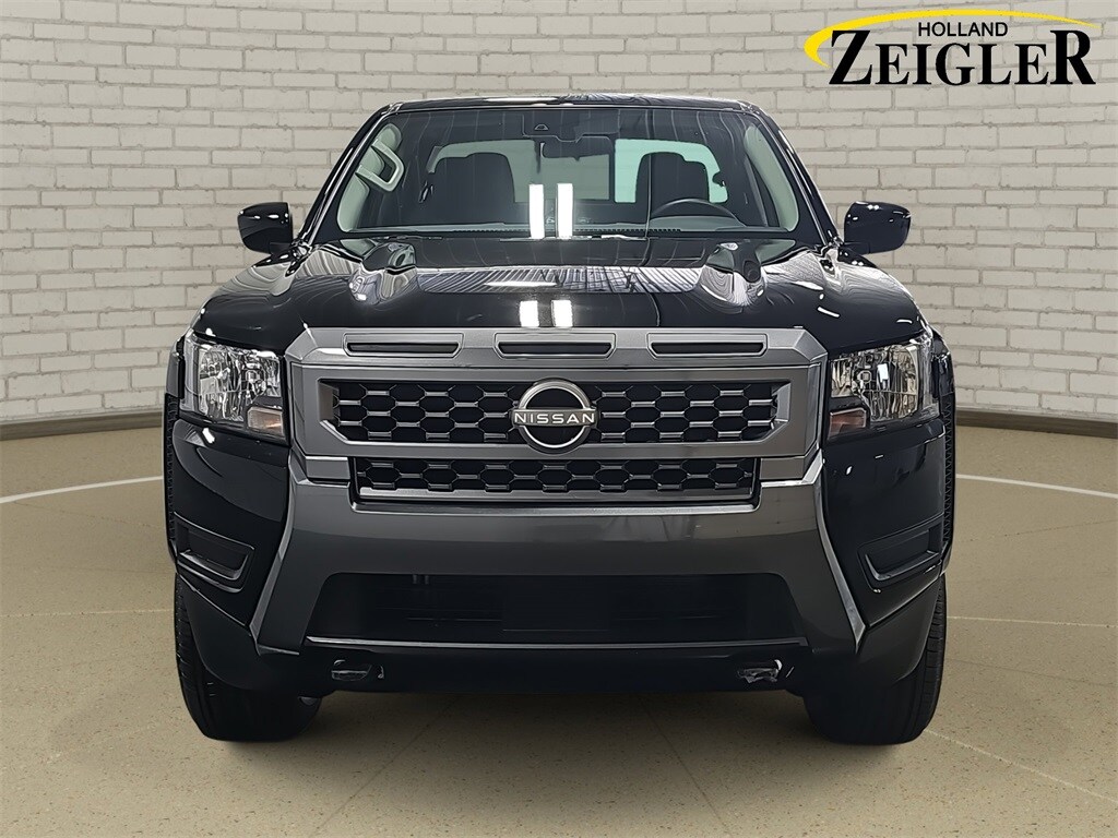 2025 Nissan Frontier SV photo 2
