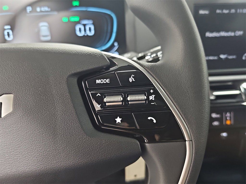 2024 KIA NIRO - Image 17
