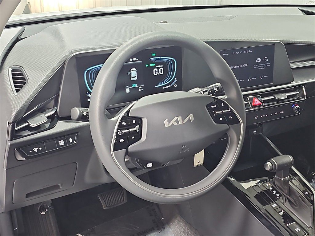 2024 KIA NIRO - Image 15