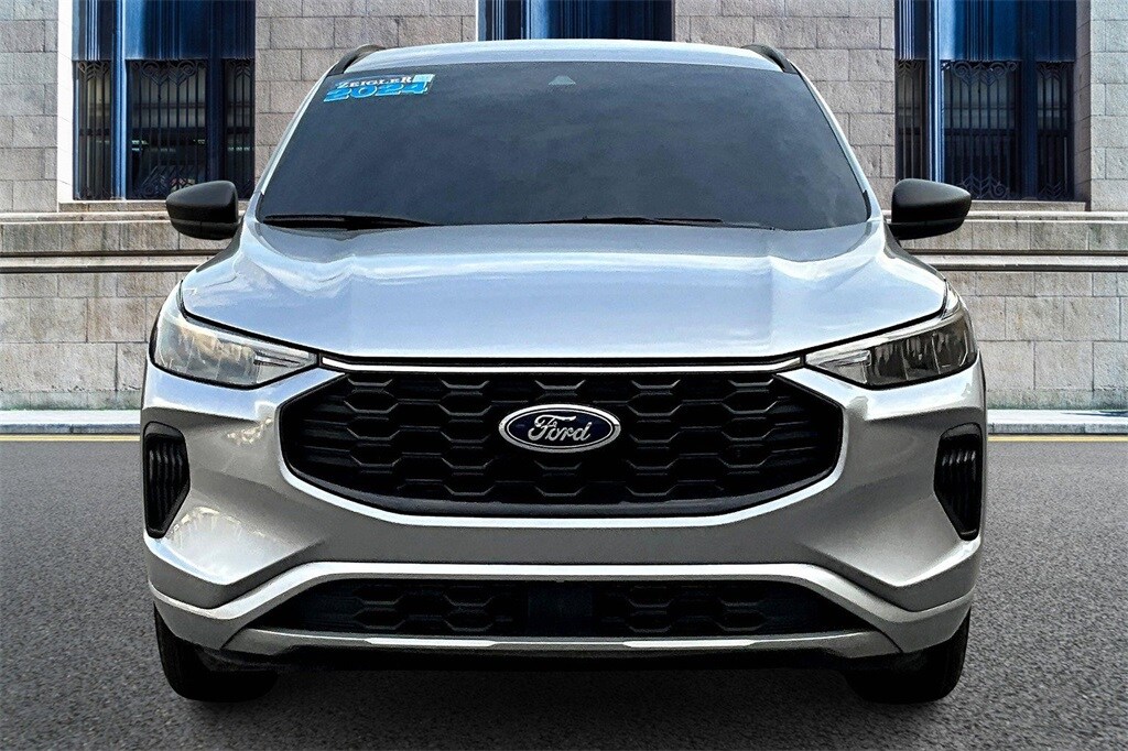 2024 Ford Escape ST-Line photo 3