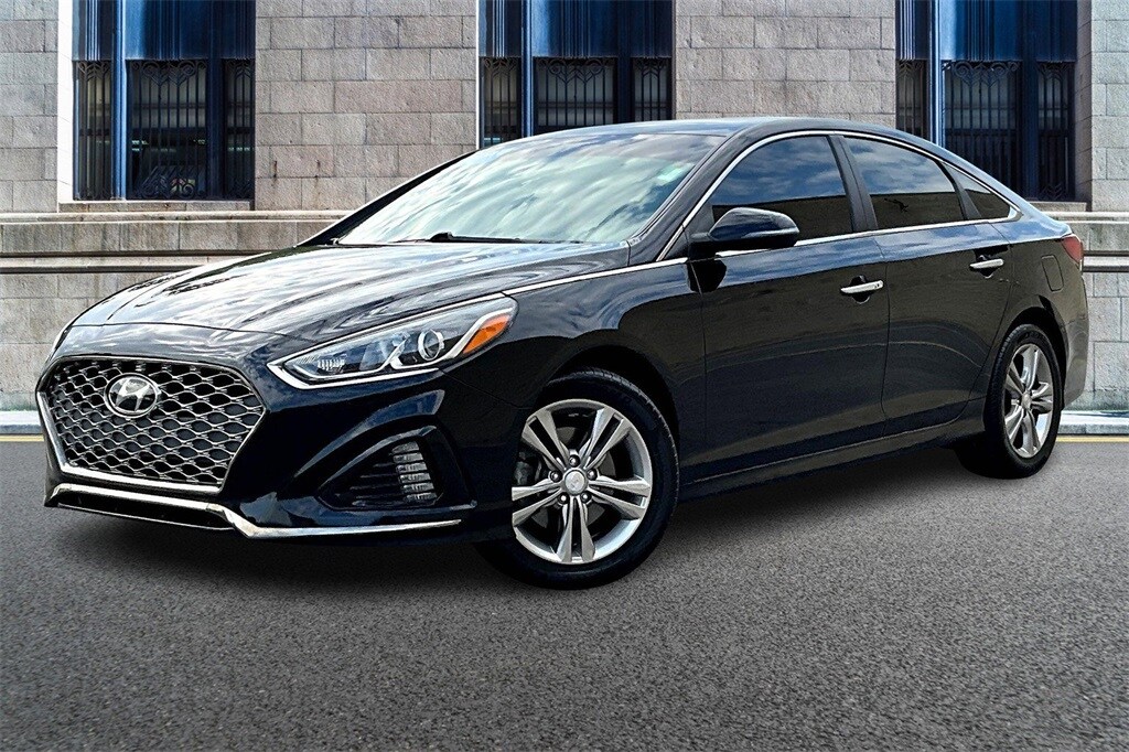 2019 Hyundai Sonata SEL photo 2