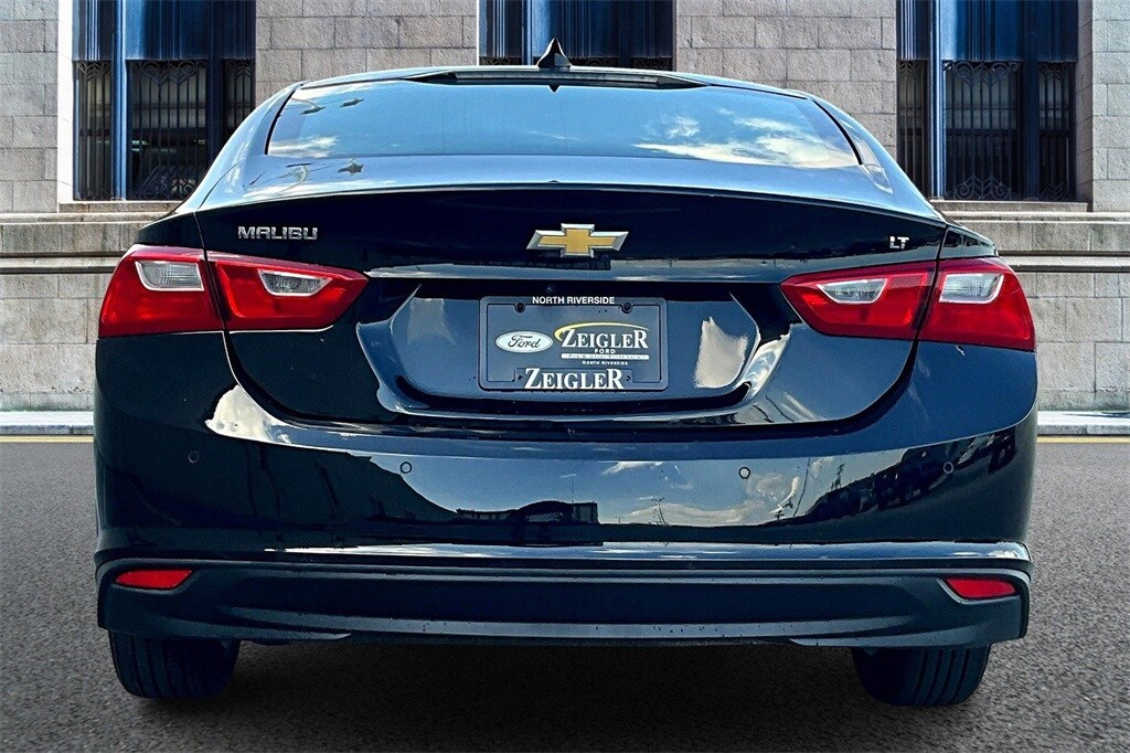 2024 Chevrolet Malibu 1LT photo 4