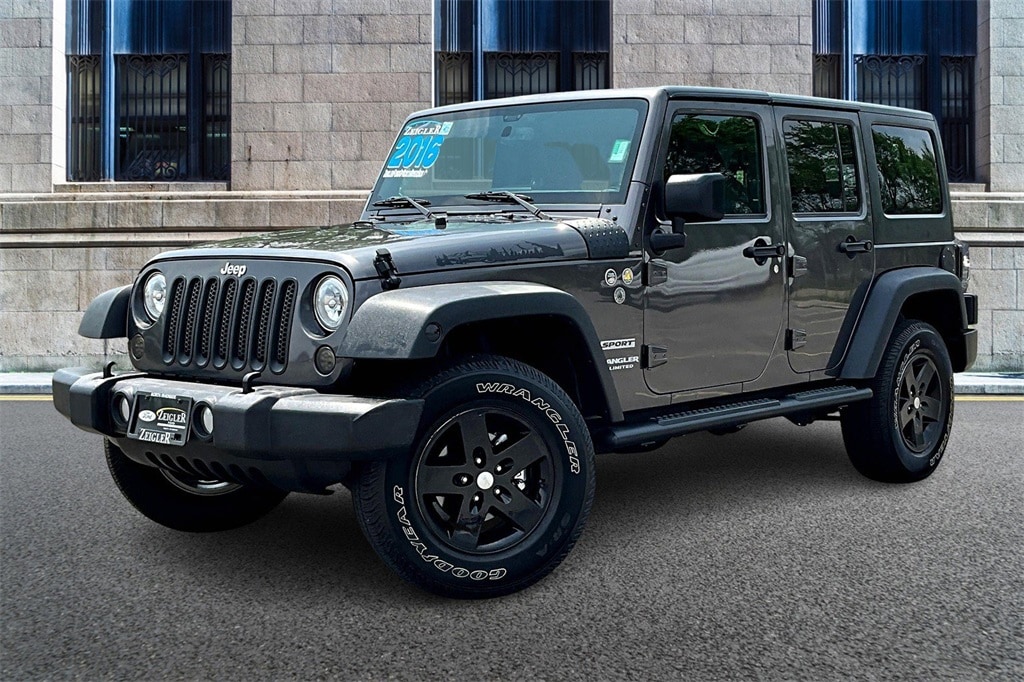 Used 2016 Jeep Wrangler Unlimited Sport S with VIN 1C4HJWDG2GL207329 for sale in Riverside, IL